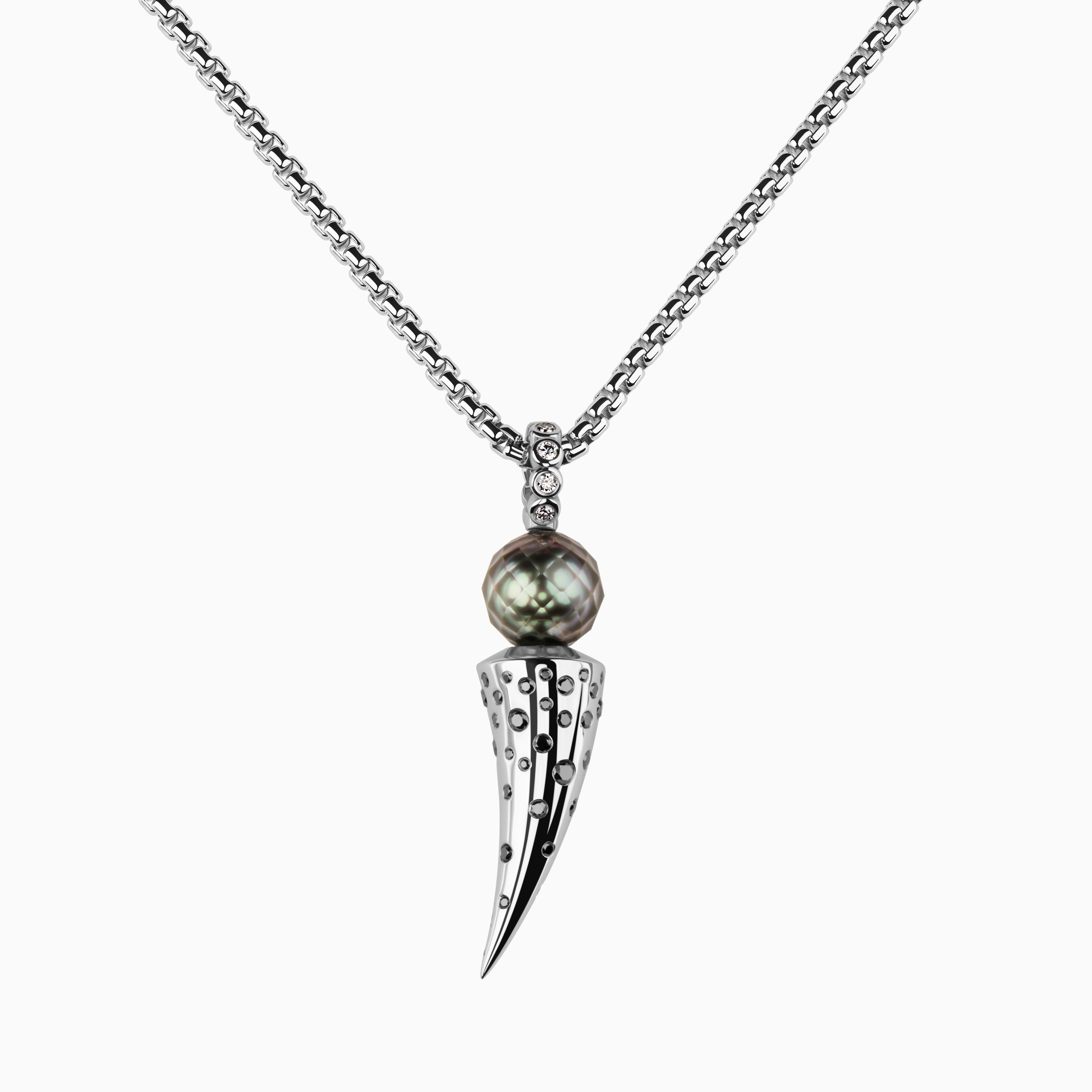 Chikara White Gold Horn